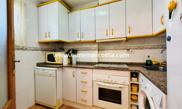 Objekte zum Wiederverkauf - Wohnung - Torrevieja - TORREVIEJA