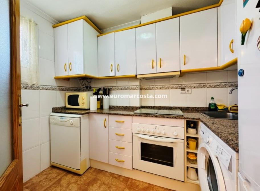 Objekte zum Wiederverkauf - Wohnung - Torrevieja - TORREVIEJA