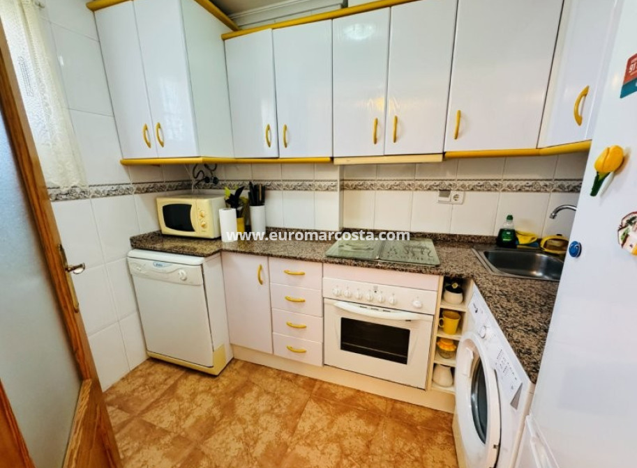 Objekte zum Wiederverkauf - Wohnung - Torrevieja - TORREVIEJA