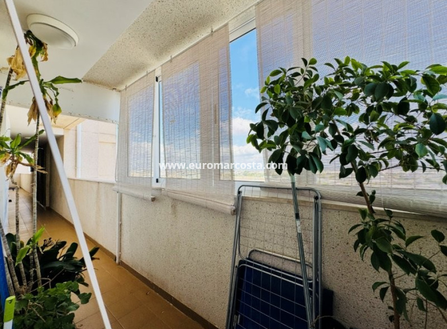 Objekte zum Wiederverkauf - Wohnung - Torrevieja - TORREVIEJA