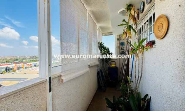 Objekte zum Wiederverkauf - Wohnung - Torrevieja - TORREVIEJA