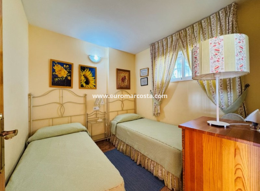 Objekte zum Wiederverkauf - Wohnung - Torrevieja - TORREVIEJA
