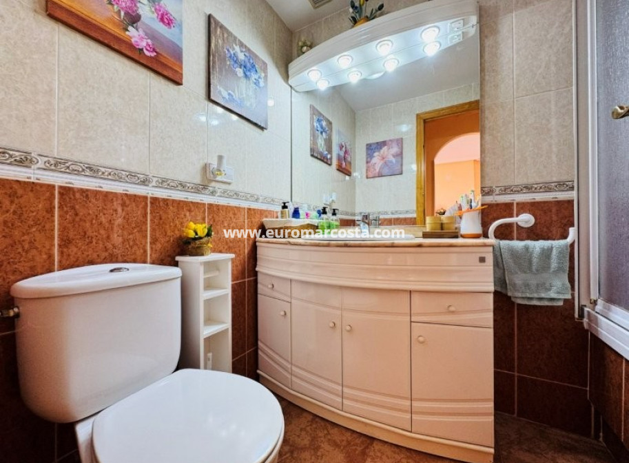 Objekte zum Wiederverkauf - Wohnung - Torrevieja - TORREVIEJA