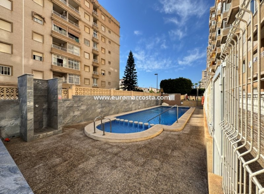 Objekte zum Wiederverkauf - Wohnung - Torrevieja - TORREVIEJA