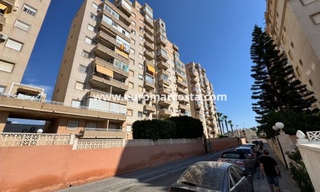 Objekte zum Wiederverkauf - Wohnung - Torrevieja - TORREVIEJA