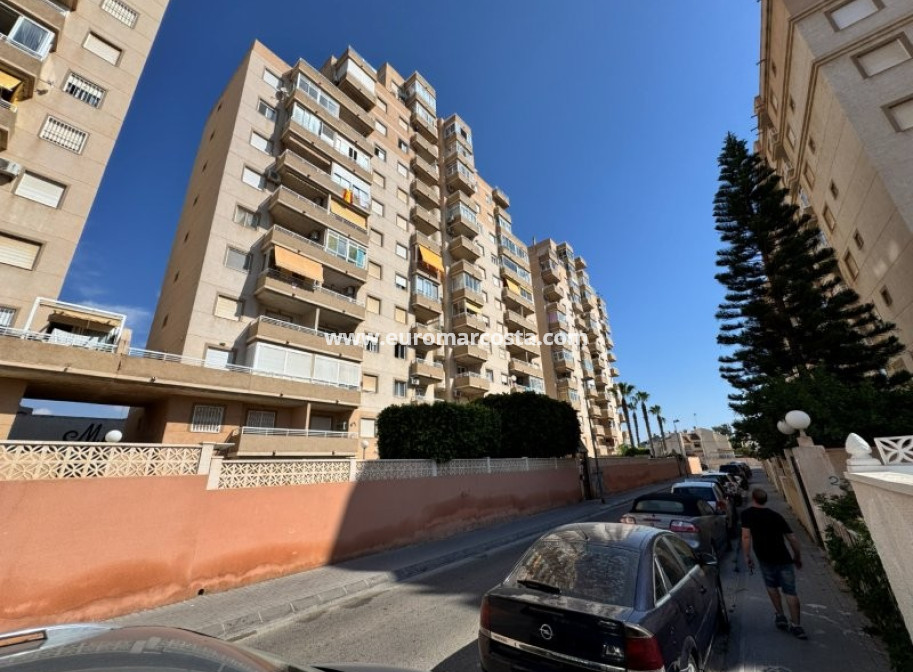 Objekte zum Wiederverkauf - Wohnung - Torrevieja - TORREVIEJA