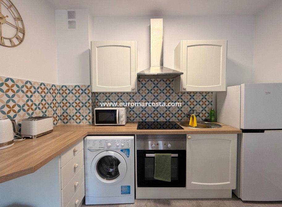 Objekte zum Wiederverkauf - Wohnung - Orihuela Costa