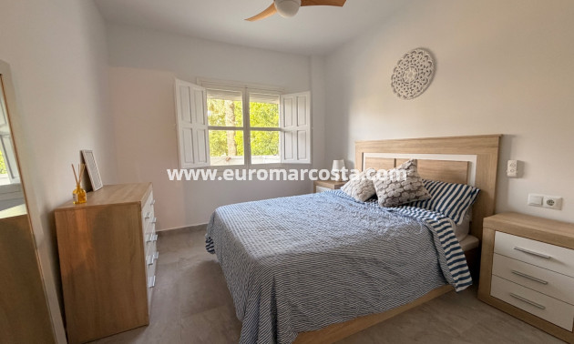 Objekte zum Wiederverkauf - Wohnung - Orihuela Costa