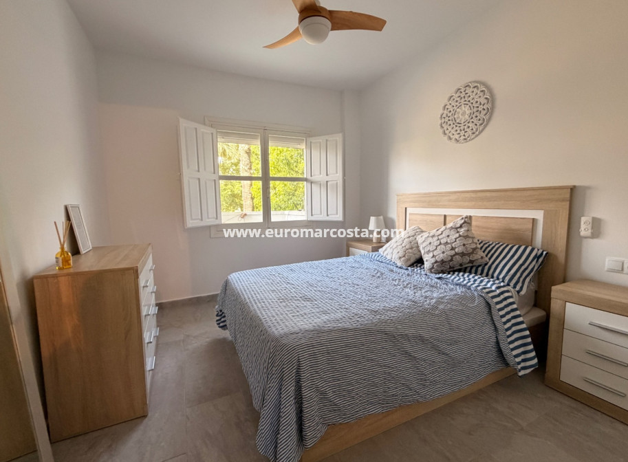 Objekte zum Wiederverkauf - Wohnung - Orihuela Costa