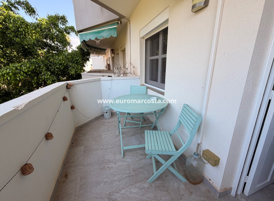 Objekte zum Wiederverkauf - Wohnung - Orihuela Costa