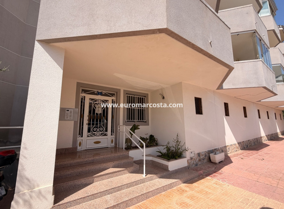 Objekte zum Wiederverkauf - Wohnung - Orihuela Costa