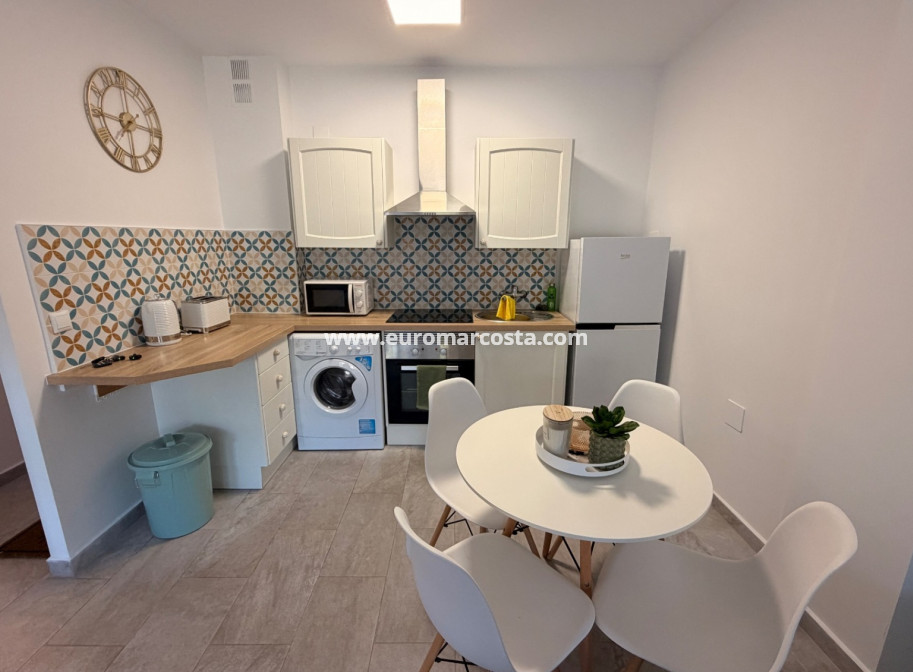 Objekte zum Wiederverkauf - Wohnung - Orihuela Costa