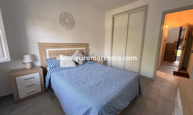 Objekte zum Wiederverkauf - Wohnung - Orihuela Costa