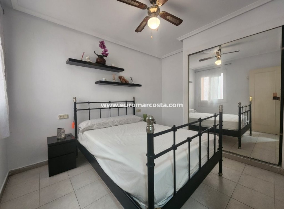 Venta - Apartamento / piso - Torrevieja - Playa del Acequión