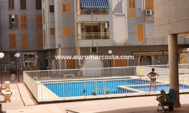 Venta - Apartamento / piso - Torrevieja - Playa del Acequión