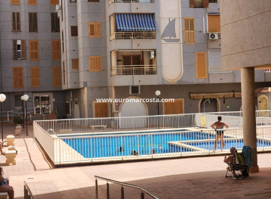 Venta - Apartamento / piso - Torrevieja - Playa del Acequión
