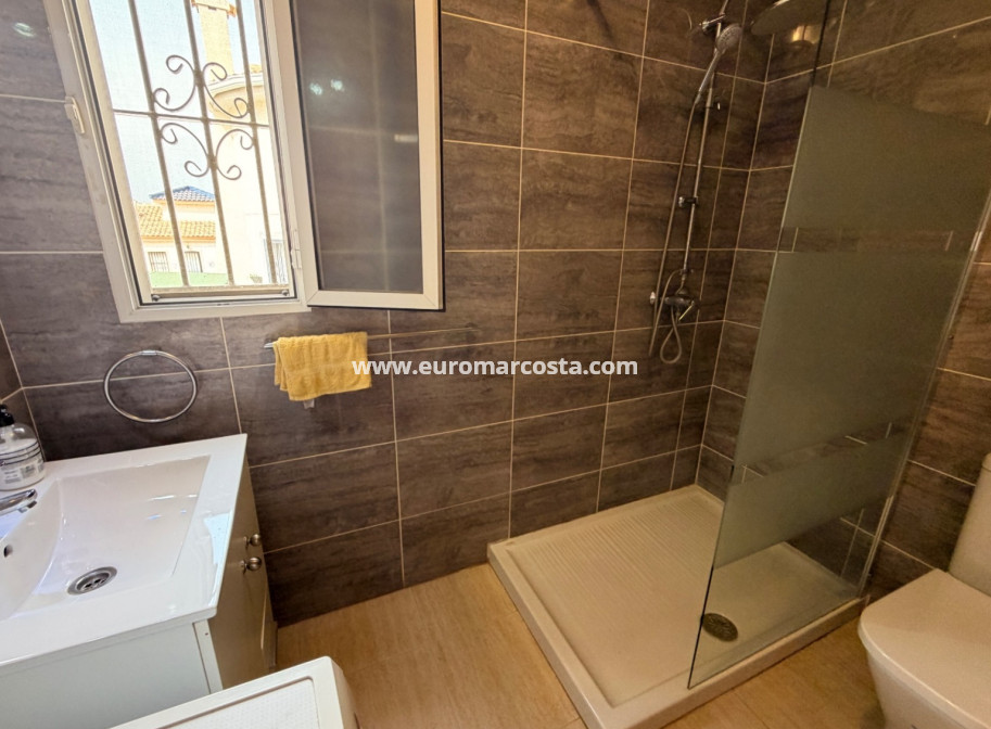 Objekte zum Wiederverkauf - Villa Detached - Benijofar - Benimar