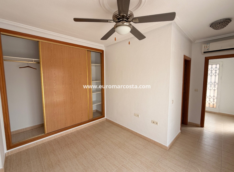 Objekte zum Wiederverkauf - Villa Detached - Benijofar - Benimar