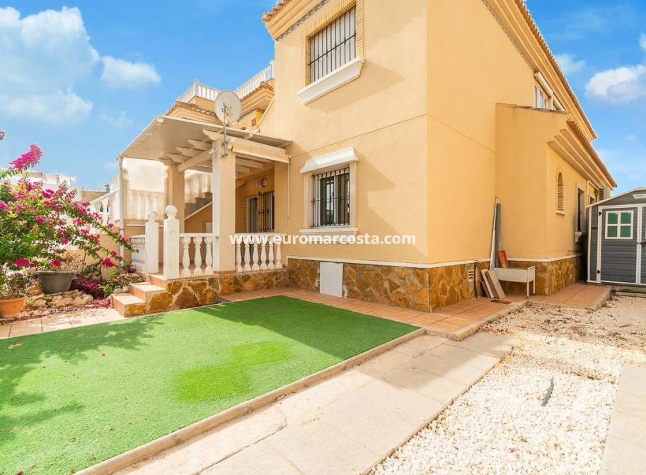 Objekte zum Wiederverkauf - Bungalow - Orihuela Costa