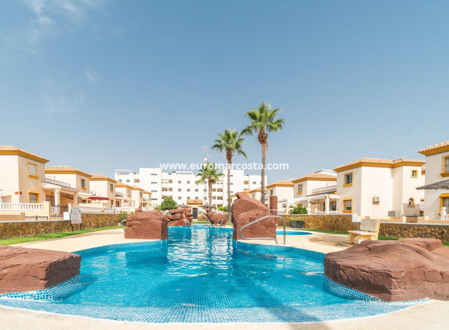 Objekte zum Wiederverkauf - Bungalow - Orihuela Costa