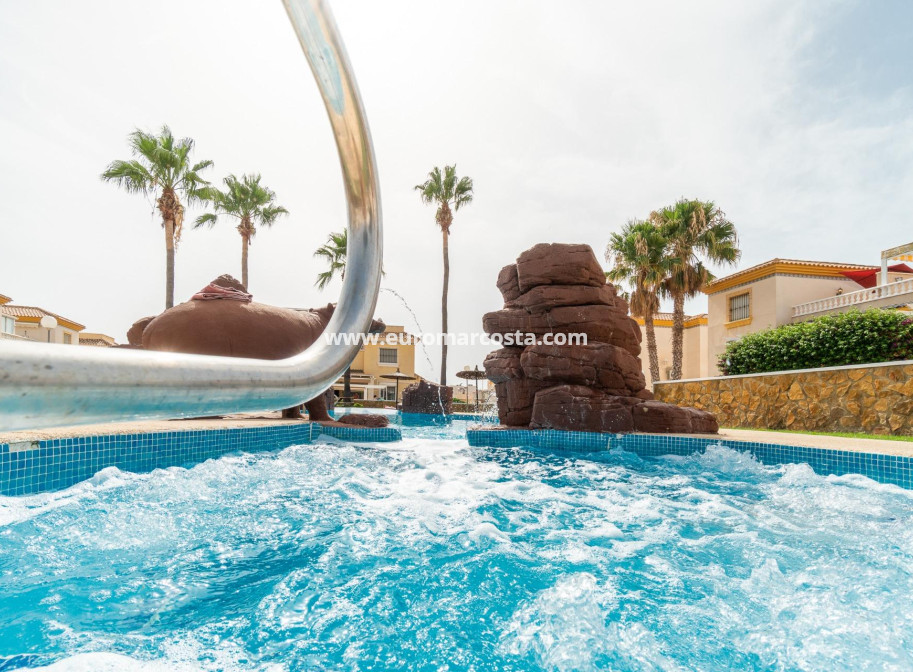 Objekte zum Wiederverkauf - Bungalow - Orihuela Costa