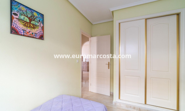 Objekte zum Wiederverkauf - Bungalow - Orihuela Costa