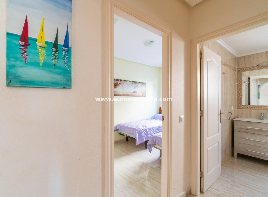Objekte zum Wiederverkauf - Bungalow - Orihuela Costa