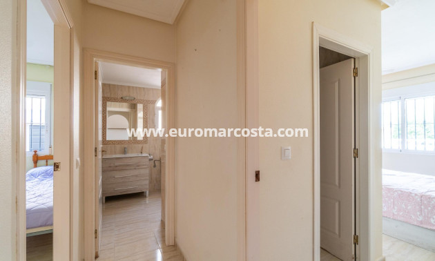 Objekte zum Wiederverkauf - Bungalow - Orihuela Costa