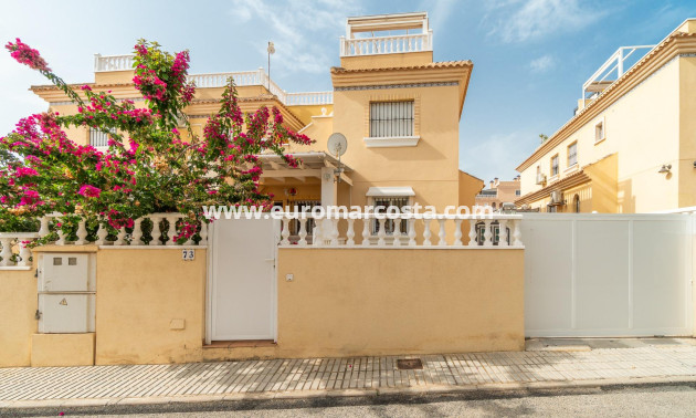 Objekte zum Wiederverkauf - Bungalow - Orihuela Costa