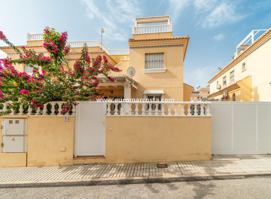 Objekte zum Wiederverkauf - Bungalow - Orihuela Costa