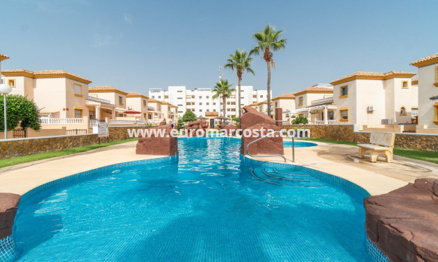 Objekte zum Wiederverkauf - Bungalow - Orihuela Costa