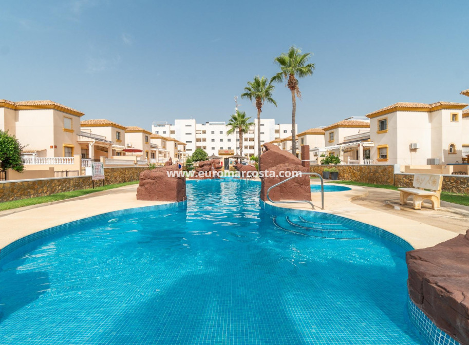 Objekte zum Wiederverkauf - Bungalow - Orihuela Costa