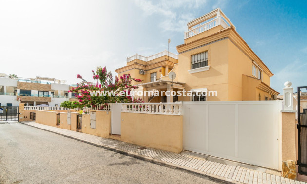 Objekte zum Wiederverkauf - Bungalow - Orihuela Costa