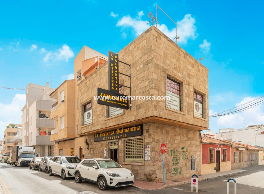 Objekte zum Wiederverkauf - Kommerziell - Torrevieja - TORREVIEJA