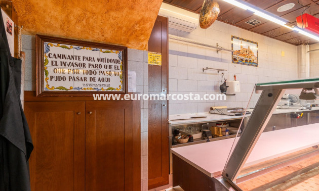 Objekte zum Wiederverkauf - Kommerziell - Torrevieja - TORREVIEJA