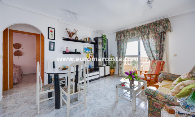 Objekte zum Wiederverkauf - Wohnung - Torrevieja - TORREVIEJA