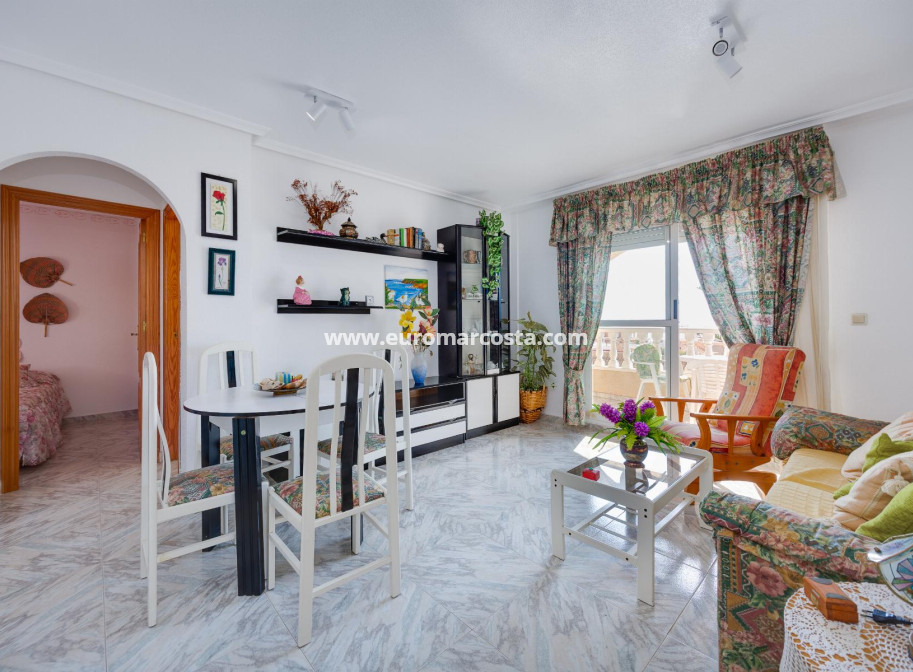 Objekte zum Wiederverkauf - Wohnung - Torrevieja - TORREVIEJA