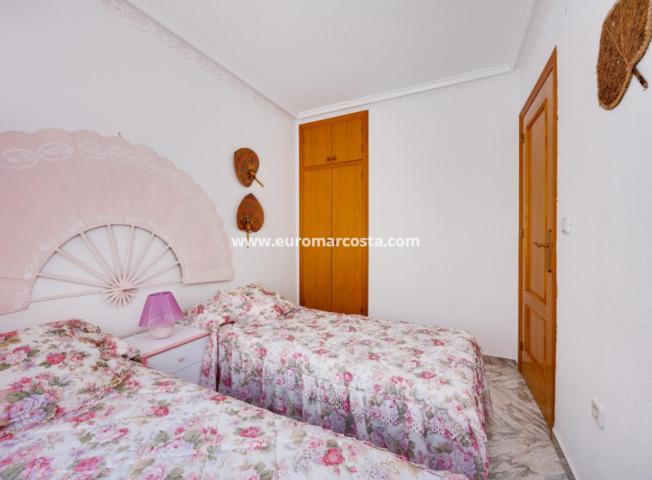 Objekte zum Wiederverkauf - Wohnung - Torrevieja - TORREVIEJA