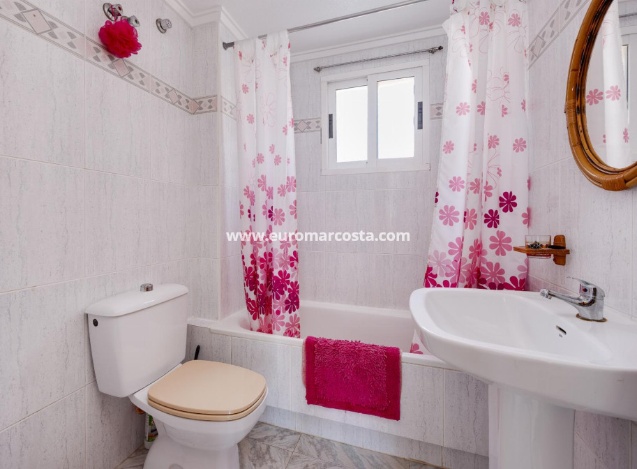 Objekte zum Wiederverkauf - Wohnung - Torrevieja - TORREVIEJA