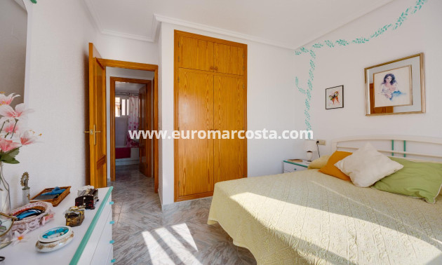 Objekte zum Wiederverkauf - Wohnung - Torrevieja - TORREVIEJA