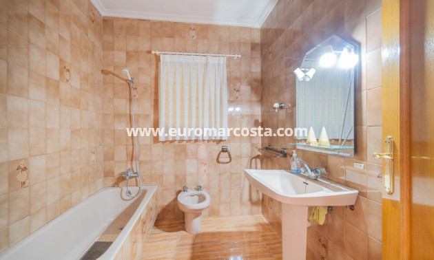 Venta - Casa - San Miguel de Salinas - Torremendo