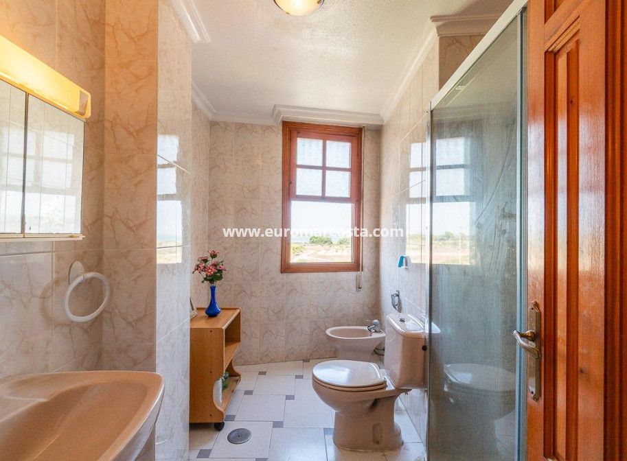 Objekte zum Wiederverkauf - Wohnung - Torrevieja - La Mata