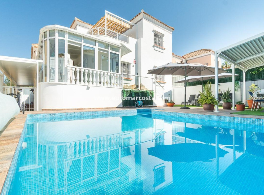 Sale - Villa - San Miguel de Salinas - Orihuela Costa