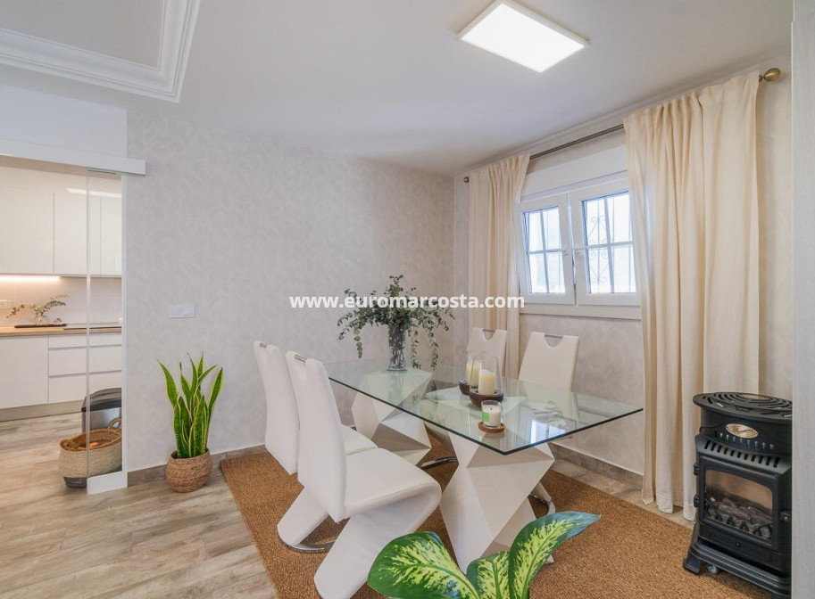 Sale - Villa - San Miguel de Salinas - Orihuela Costa