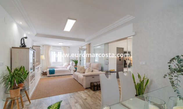 Sale - Villa - San Miguel de Salinas - Orihuela Costa
