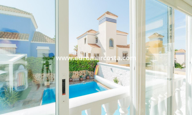 Sale - Villa - San Miguel de Salinas - Orihuela Costa