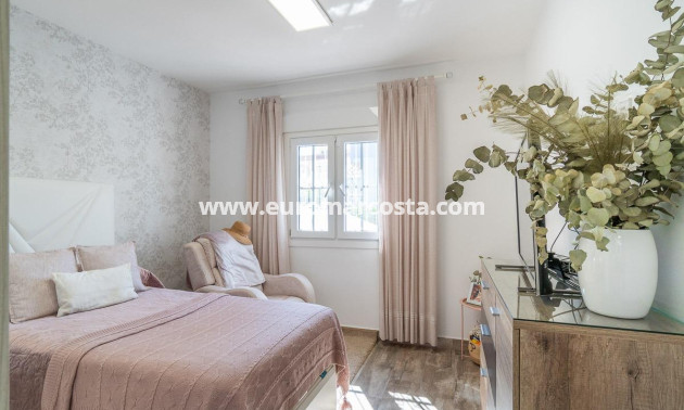 Sale - Villa - San Miguel de Salinas - Orihuela Costa