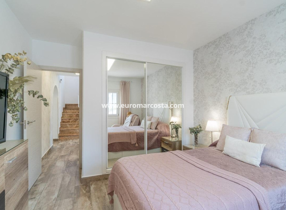 Sale - Villa - San Miguel de Salinas - Orihuela Costa
