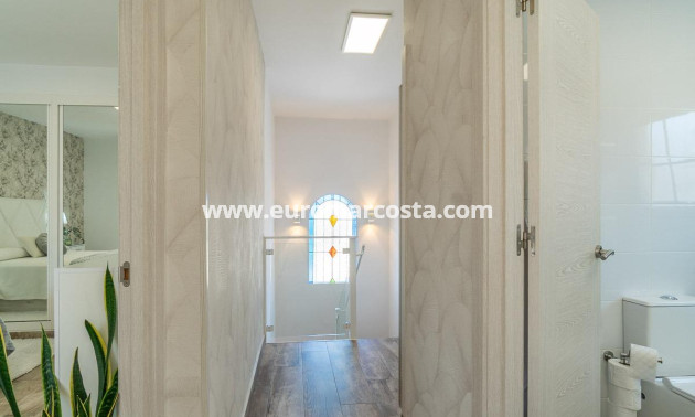 Sale - Villa - San Miguel de Salinas - Orihuela Costa
