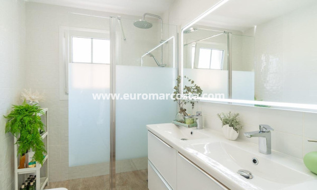 Sale - Villa - San Miguel de Salinas - Orihuela Costa